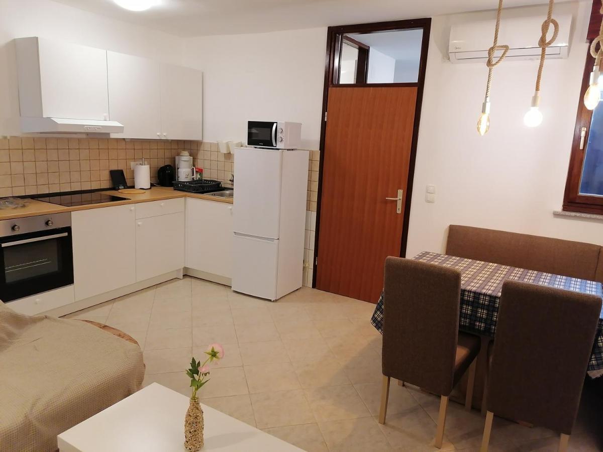 Appartement Kika à Dramalj Extérieur photo