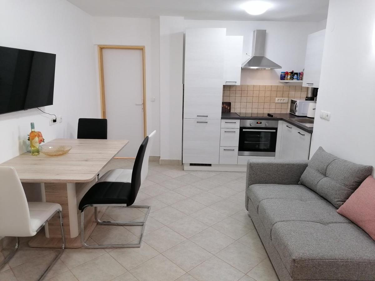 Appartement Kika à Dramalj Extérieur photo